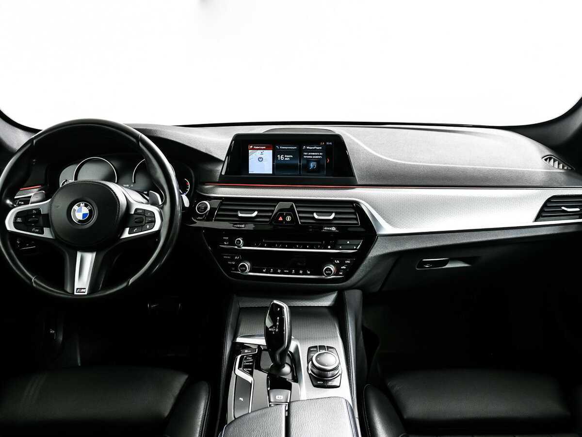 BMW 5 серии 520d xDrive, 2019 Фото №11