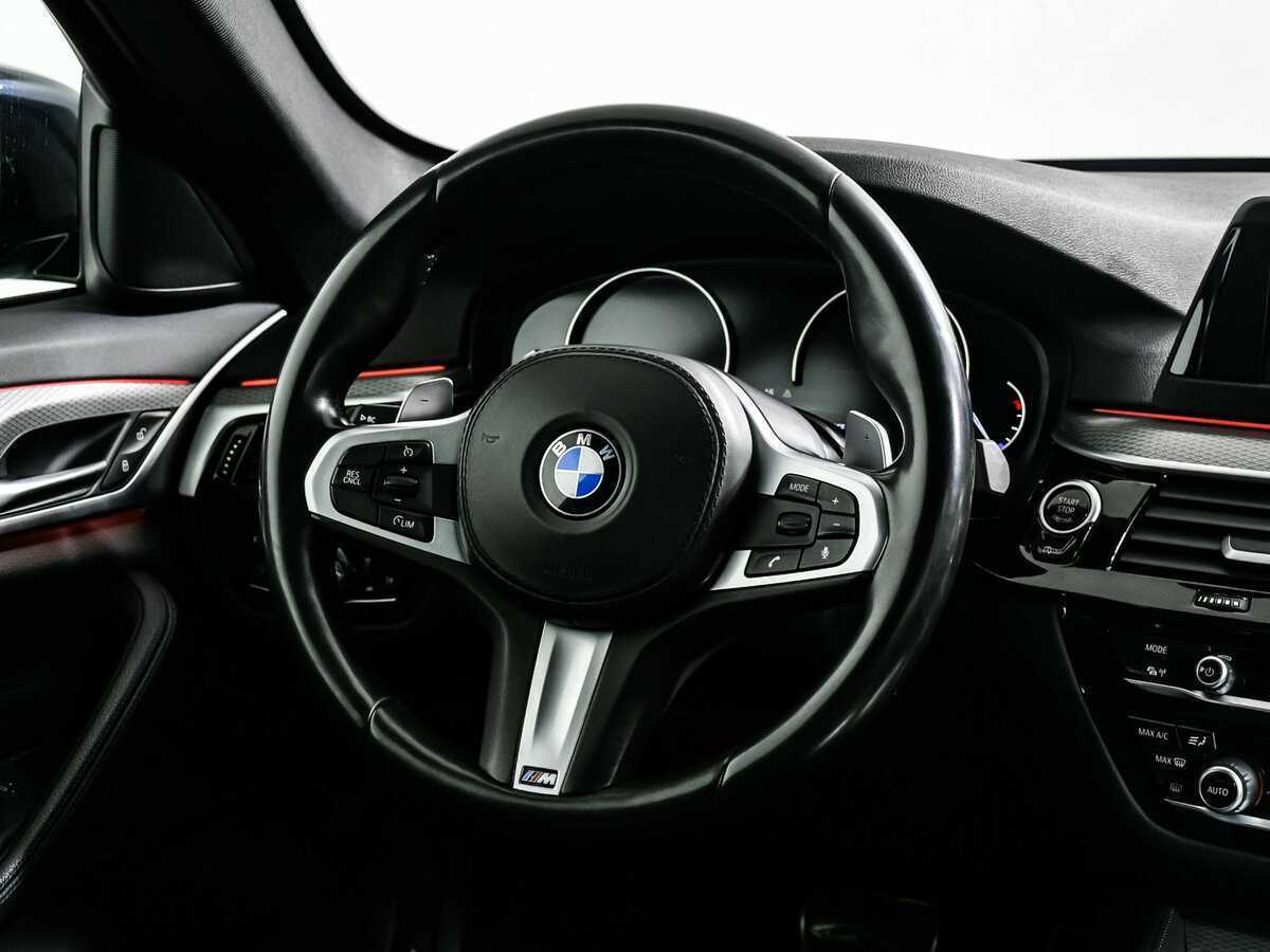 BMW 5 серии 520d xDrive, 2019 Фото №12