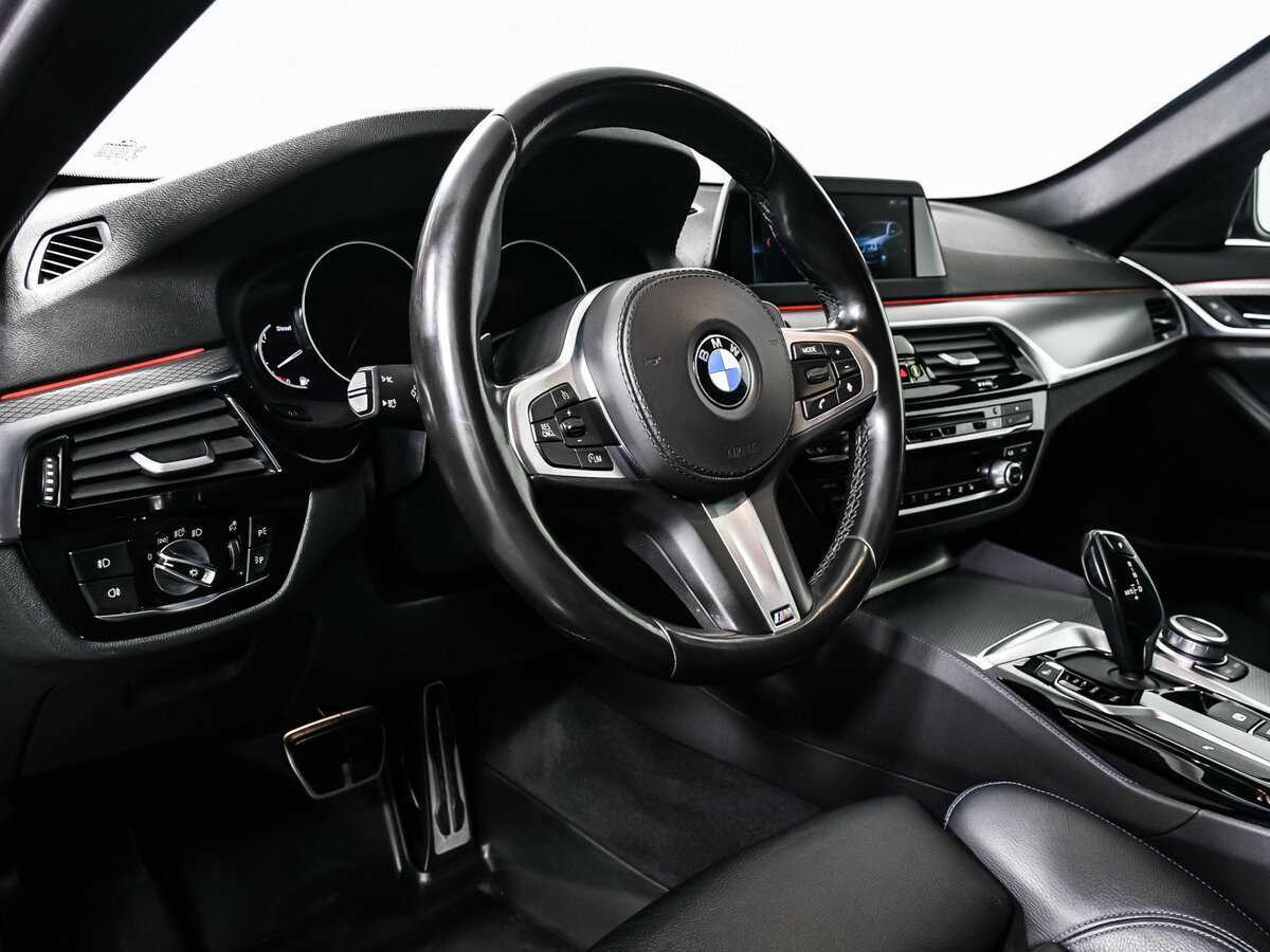 BMW 5 серии 520d xDrive, 2019 Фото №13