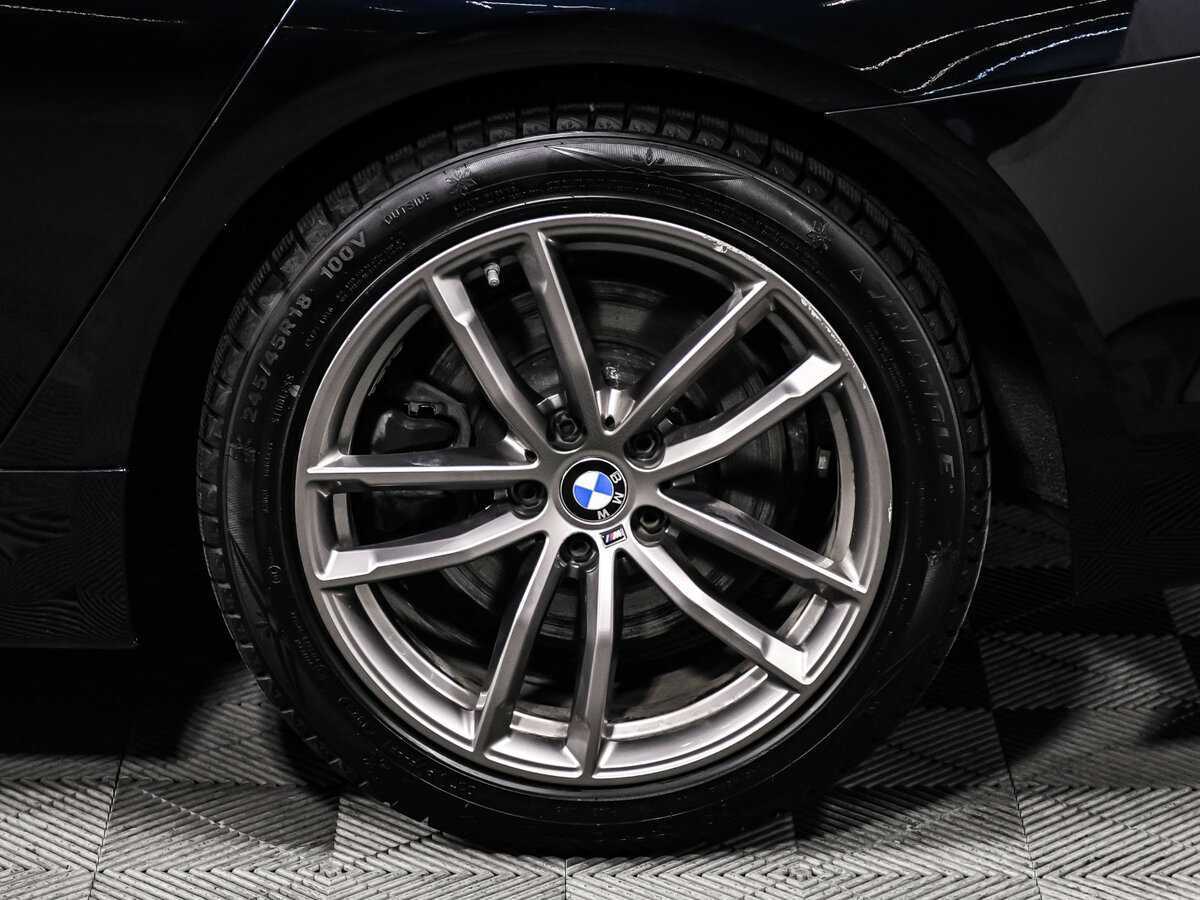 BMW 5 серии 520d xDrive, 2019 Фото №16