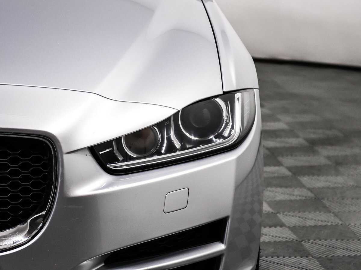 Jaguar XE, 2018 Фото №14