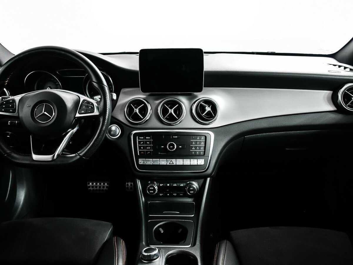 Mercedes-Benz GLA 250, 2018 Фото №11