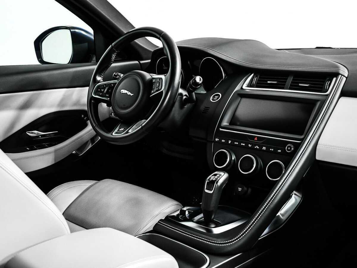 Jaguar E-Pace, 2018 Фото №9