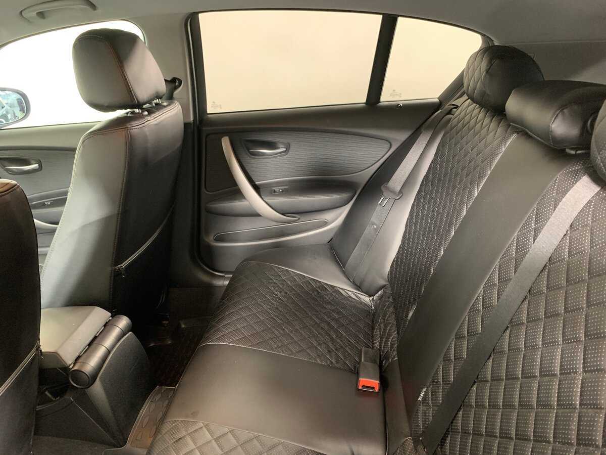 BMW 1 серии 116i, 2011 Фото №19