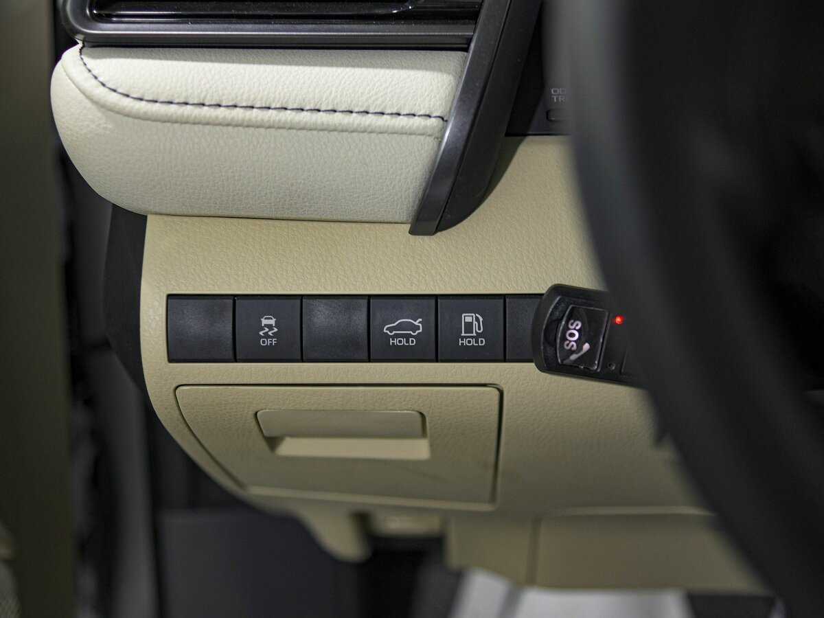 Toyota Camry, 2023 Фото №12