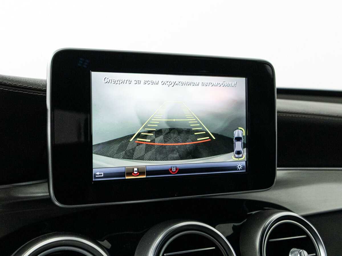 Mercedes-Benz GLC Coupe 300, 2018 Фото №17