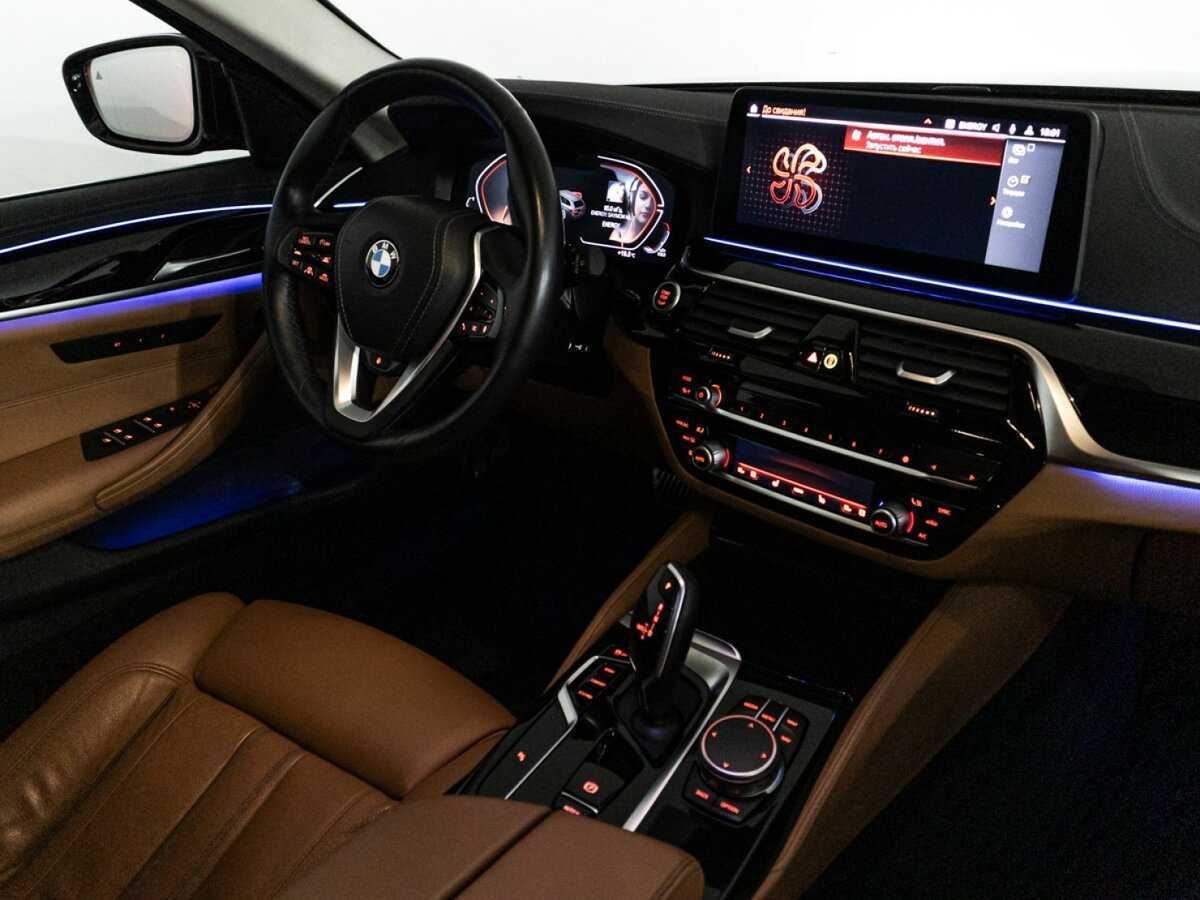 BMW 5 серии 540d xDrive, 2020 Фото №30