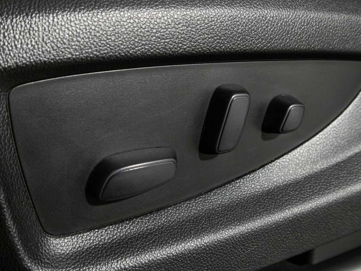 Chevrolet Tahoe, 2019 Фото №18