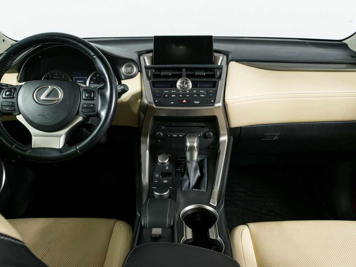 Lexus NX 200t, 2015 Фото №9