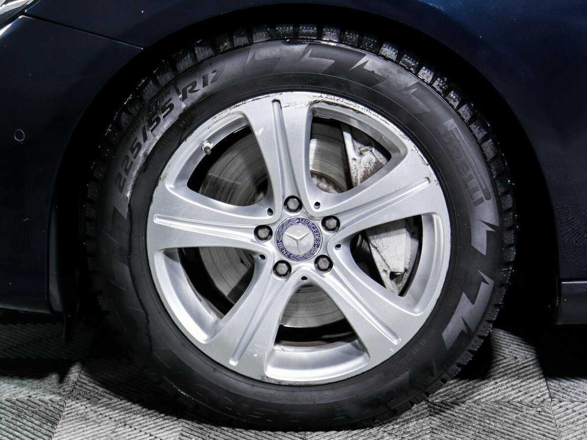 Mercedes-Benz E-Класс 300, 2017 Фото №15