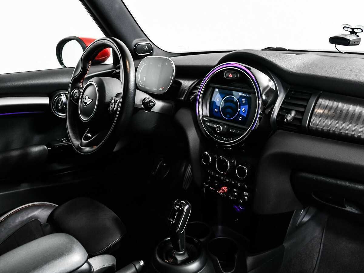 Mini Hatch JCW John Cooper Works, 2021 Фото №9