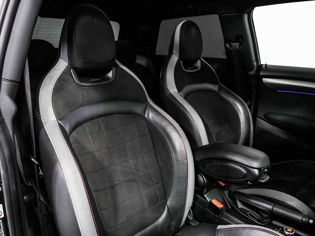 Mini Hatch JCW John Cooper Works, 2021 Фото №15