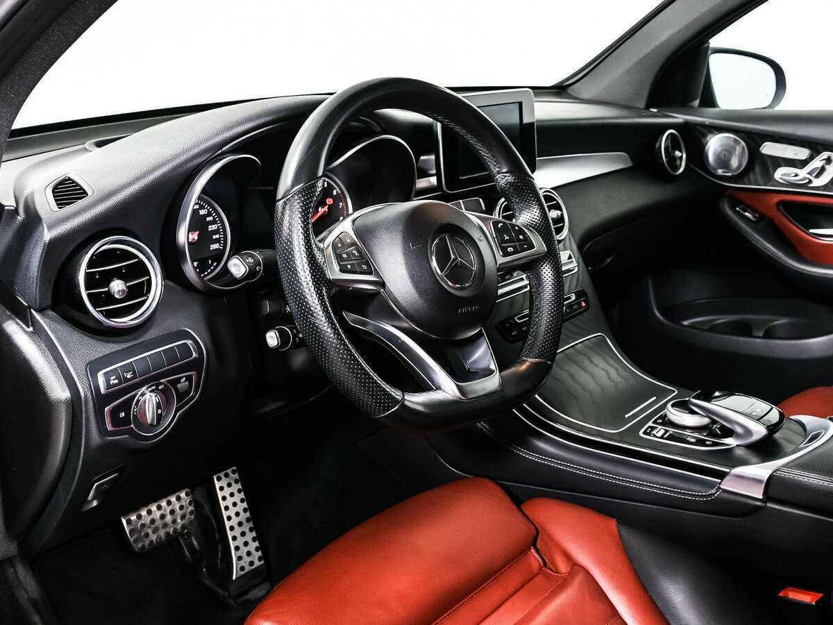 Mercedes-Benz GLC Coupe 300, 2017 Фото №12