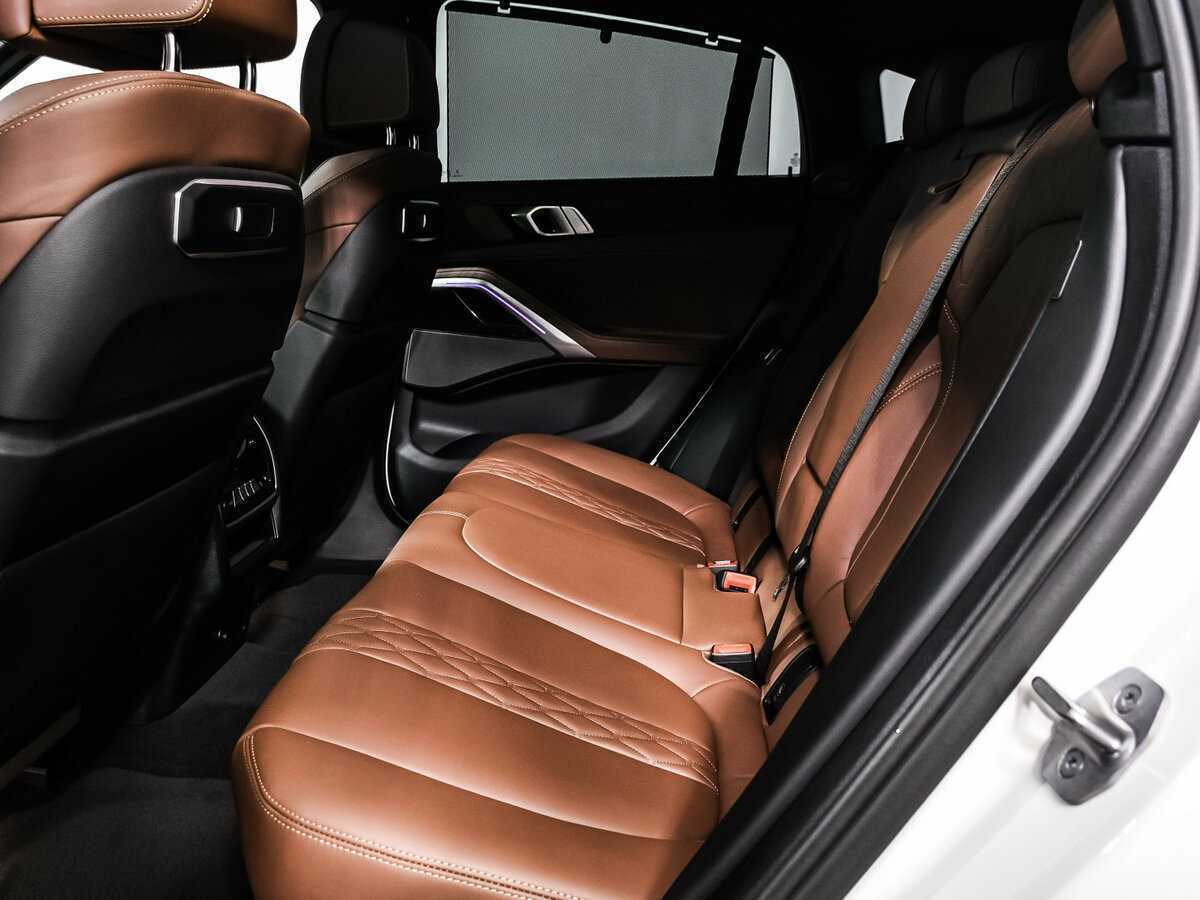 BMW X6 40i, 2023 Фото №12