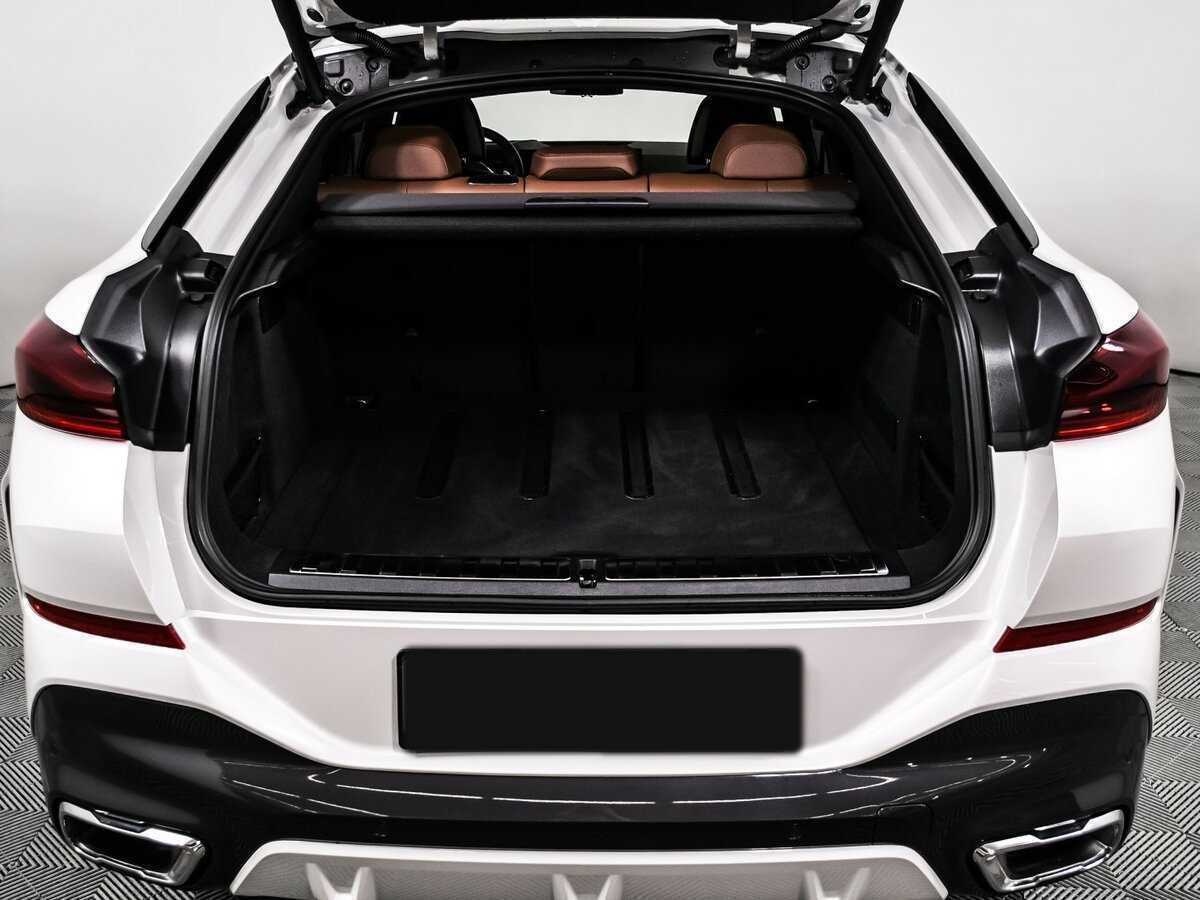 BMW X6 40i, 2023 Фото №21