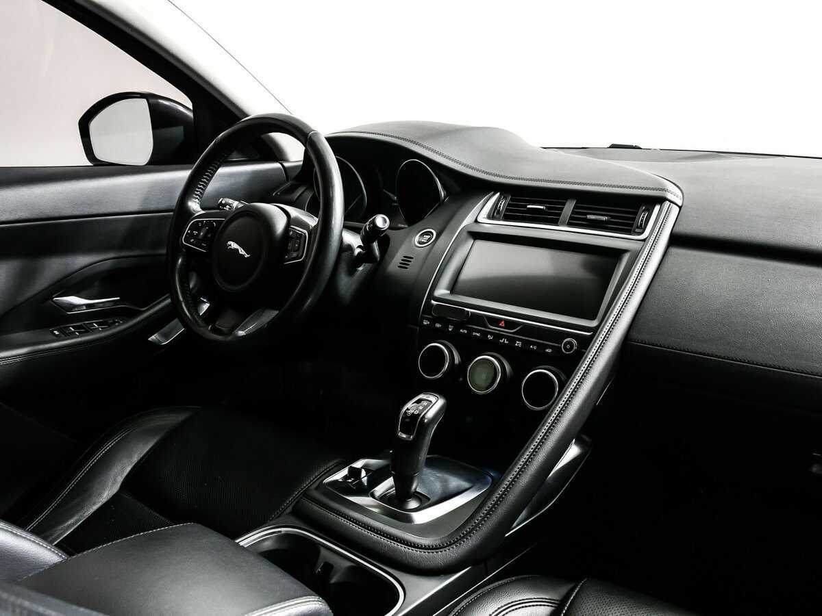Jaguar E-Pace, 2018 Фото №9