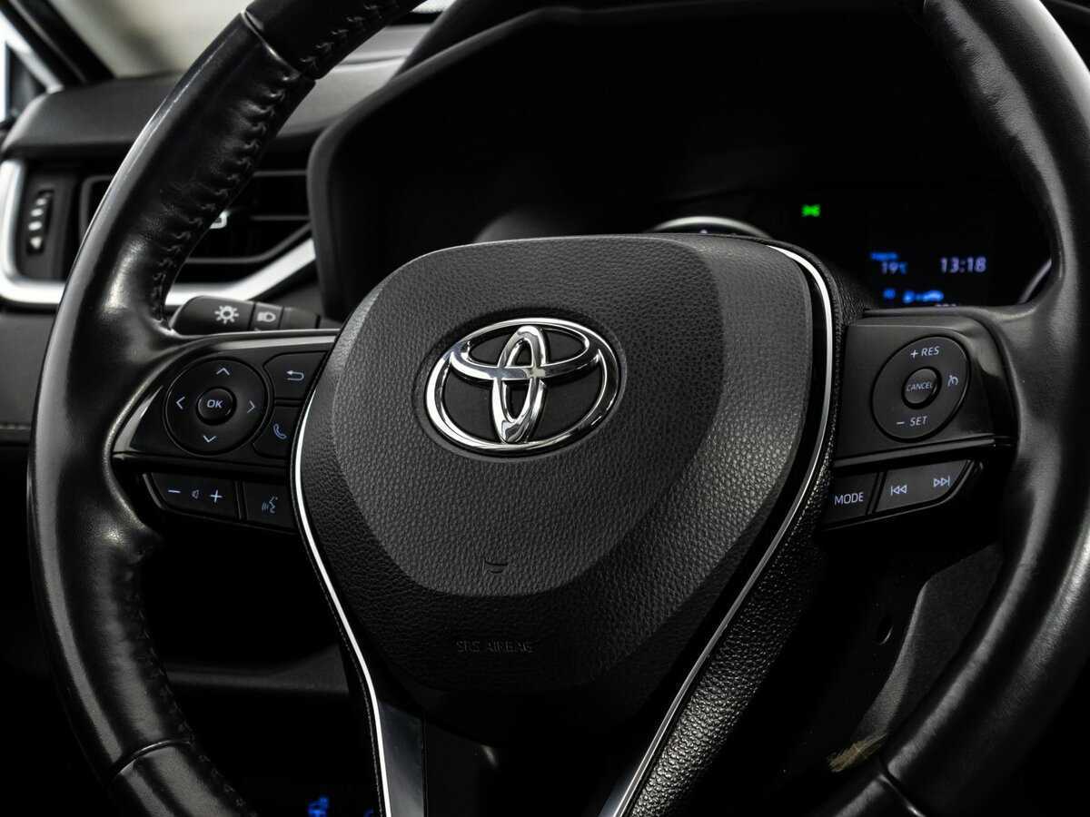 Toyota RAV4, 2020 Фото №10
