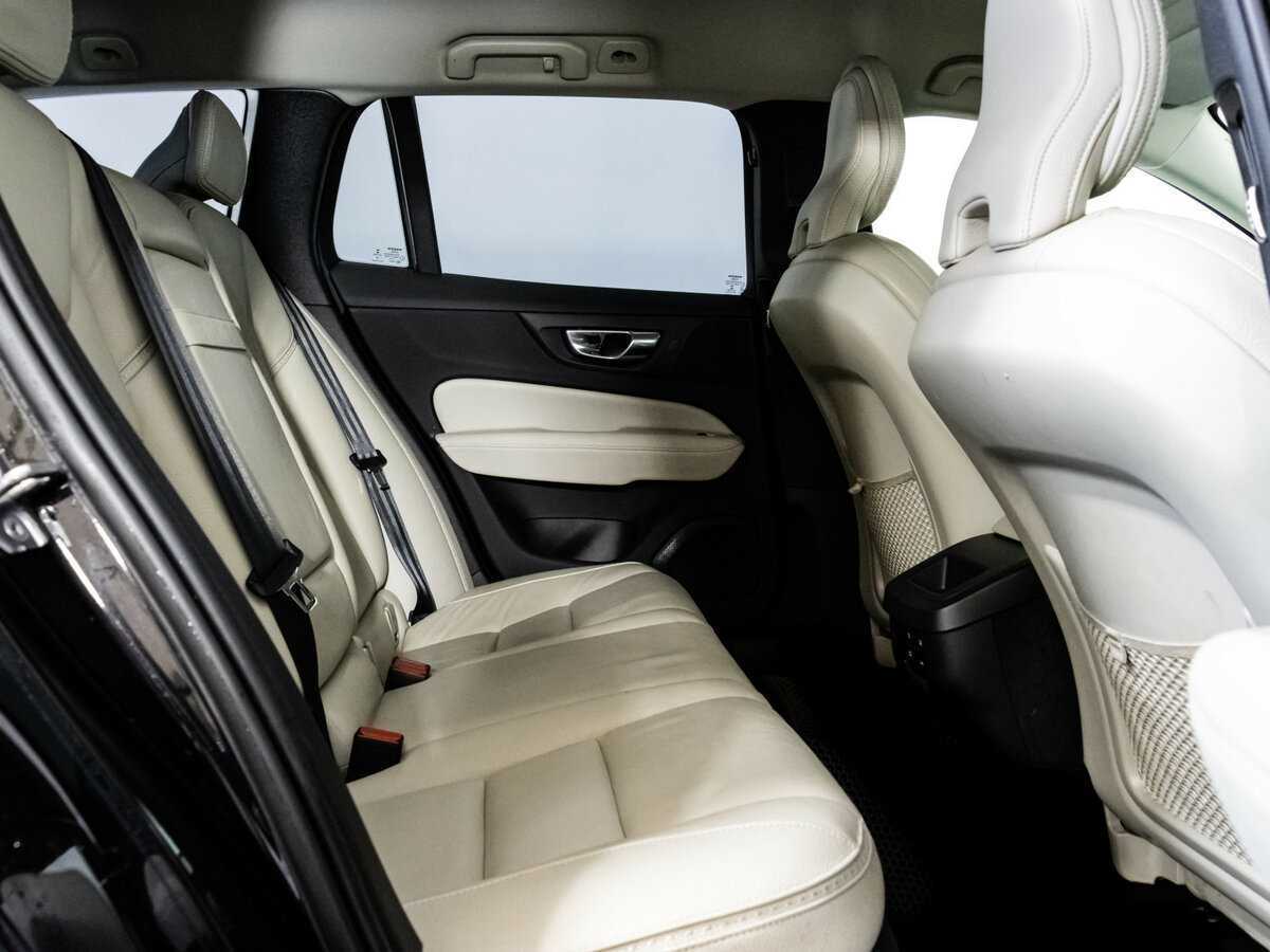 Volvo V60 Cross Country, 2019 Фото №17