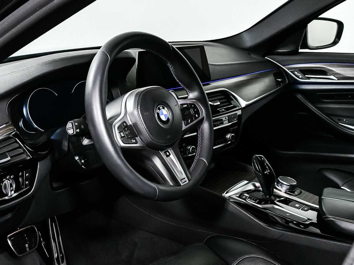 BMW 5 серии 530d xDrive, 2018 Фото №12
