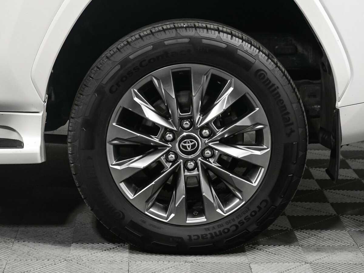 Toyota Land Cruiser, 2021 Фото №19