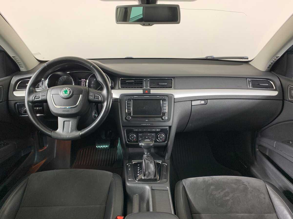 Skoda Superb, 2011 Фото №13