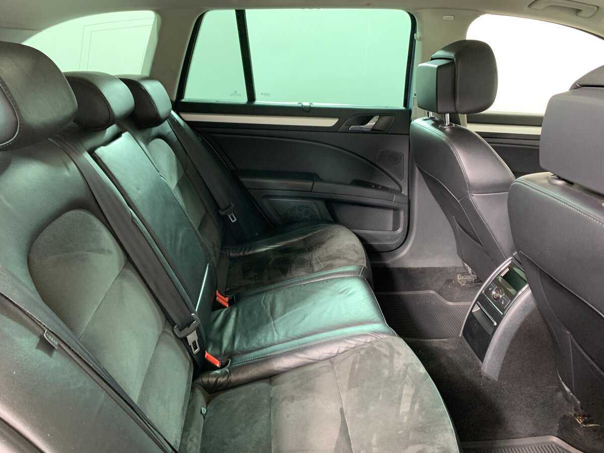 Skoda Superb, 2011 Фото №18