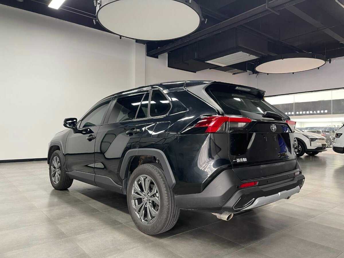 Toyota RAV4, 2023 - 5 470 км. | Фото №4