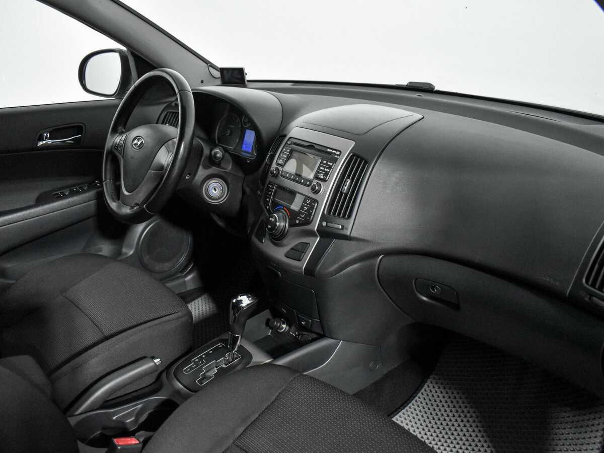 Hyundai i30, 2009 Фото №13