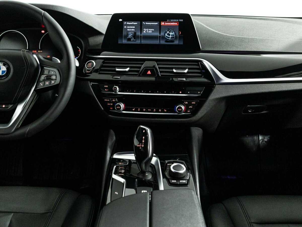 BMW 5 серии 520d, 2020 Фото №14