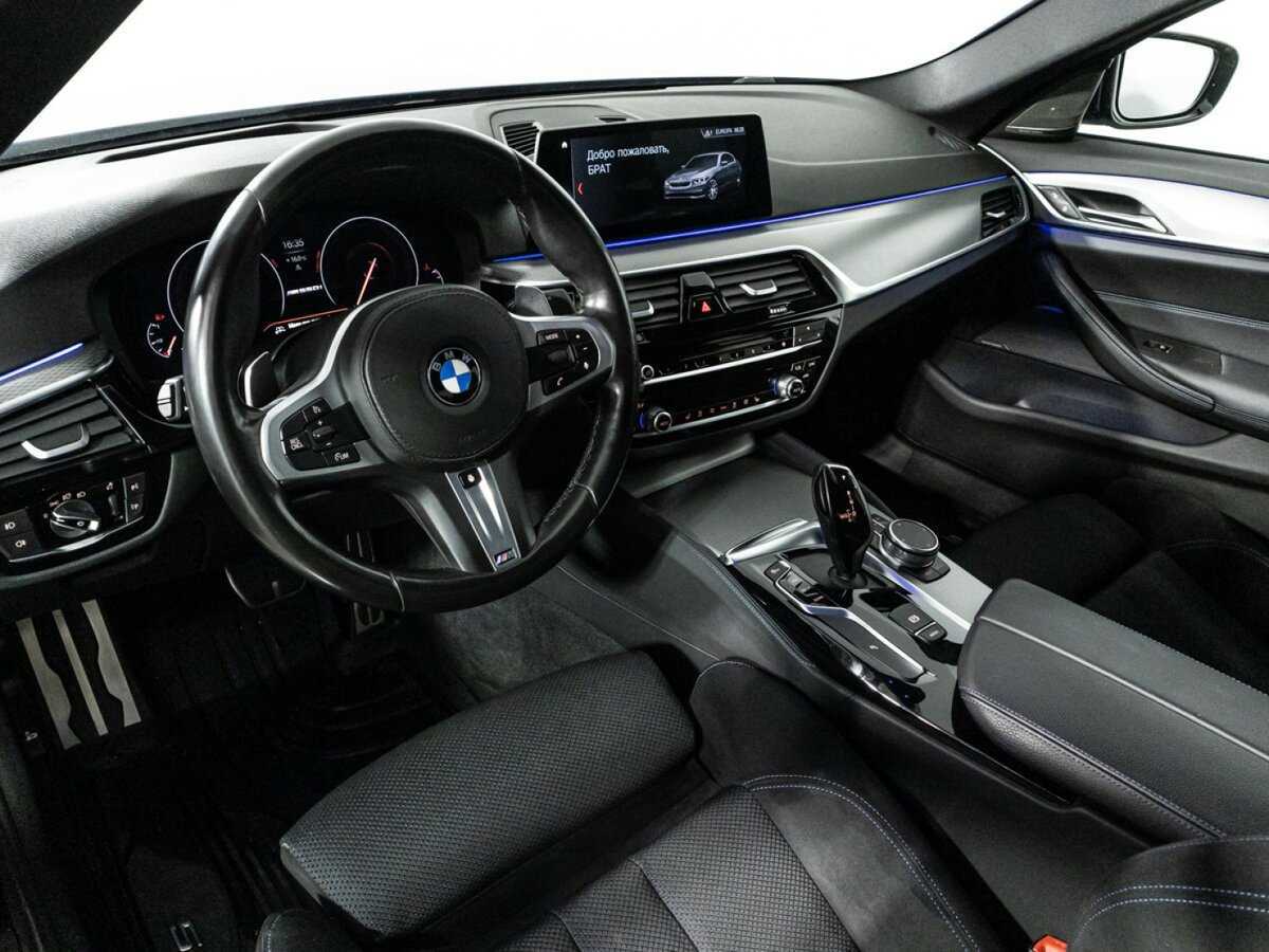 BMW 5 серии 530i xDrive, 2019 Фото №11