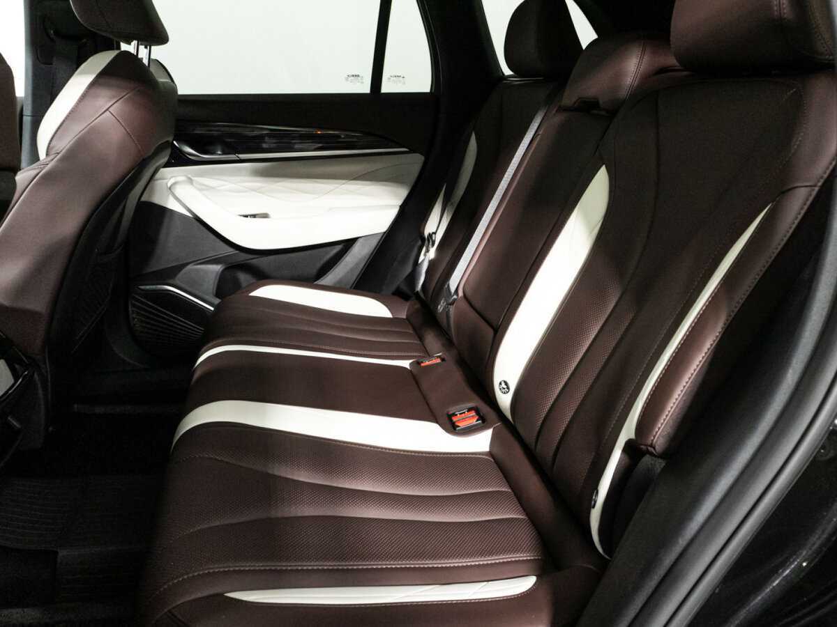 Geely Monjaro, 2023 Фото №10