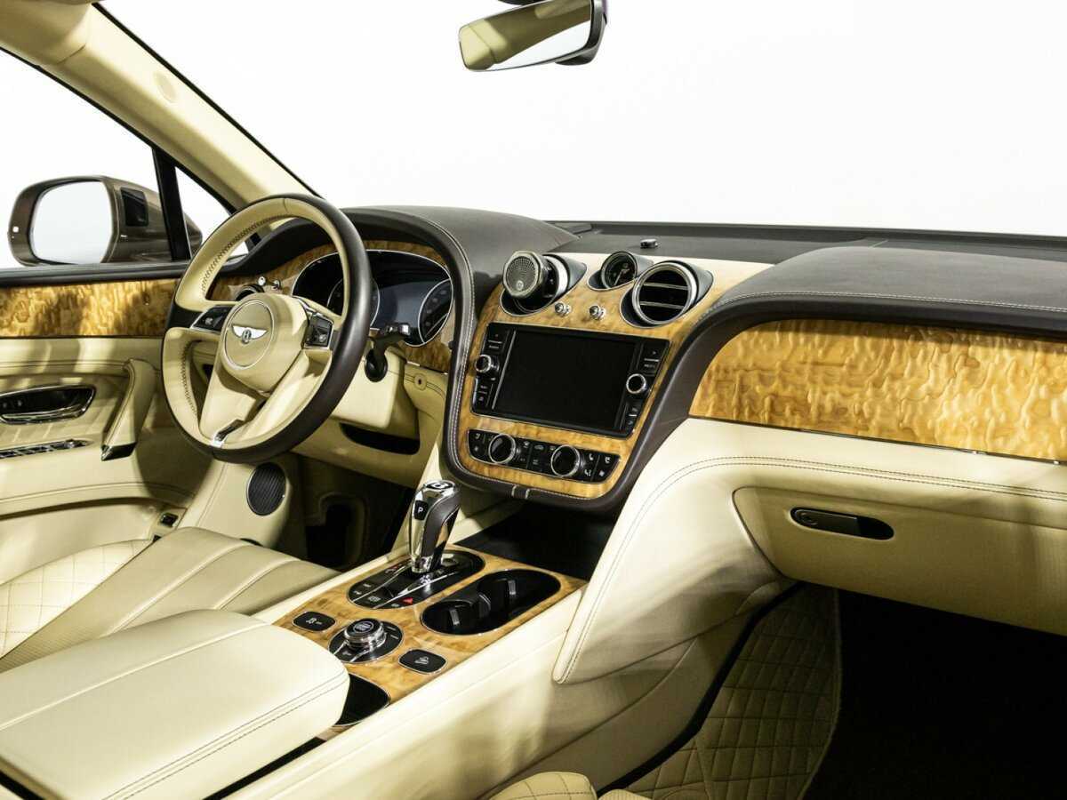Bentley Bentayga, 2016 Фото №9