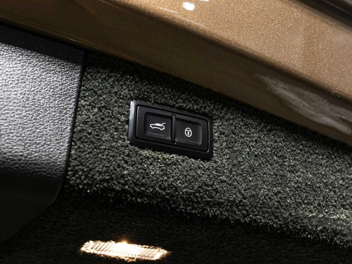 Bentley Bentayga, 2016 Фото №16