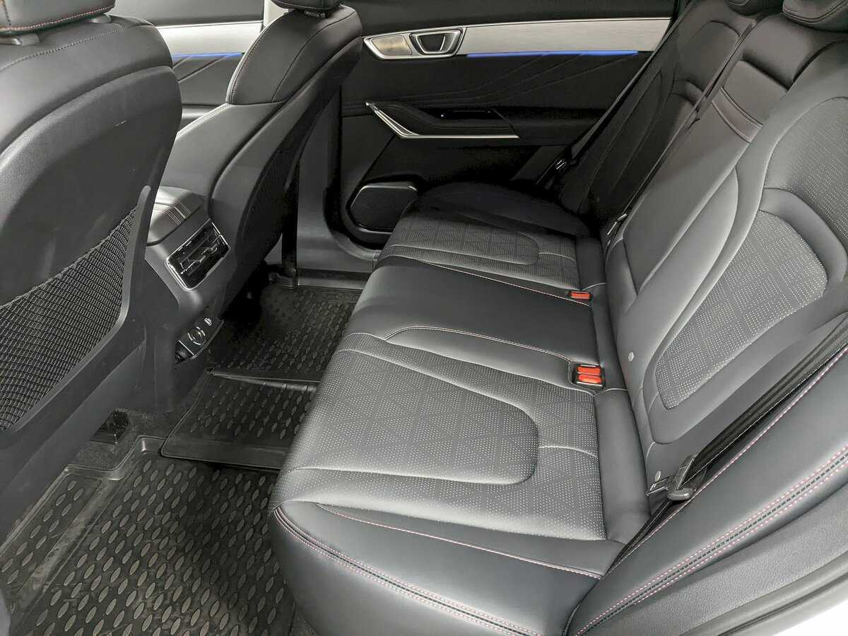 FAW Bestune T99, 2023 Фото №17