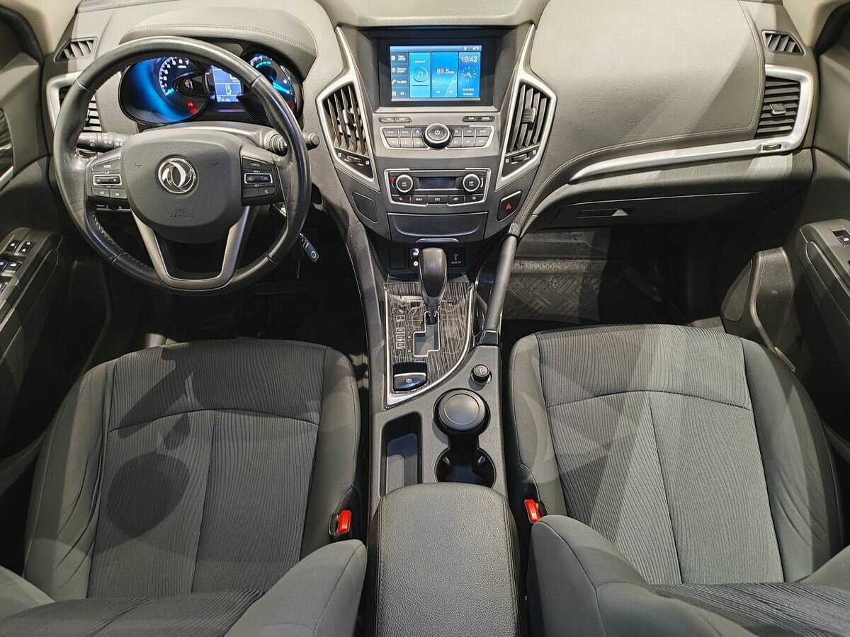 Dongfeng AX7, 2018 Фото №10