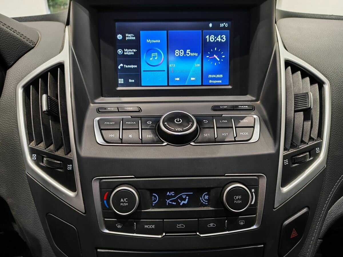 Dongfeng AX7, 2018 Фото №15