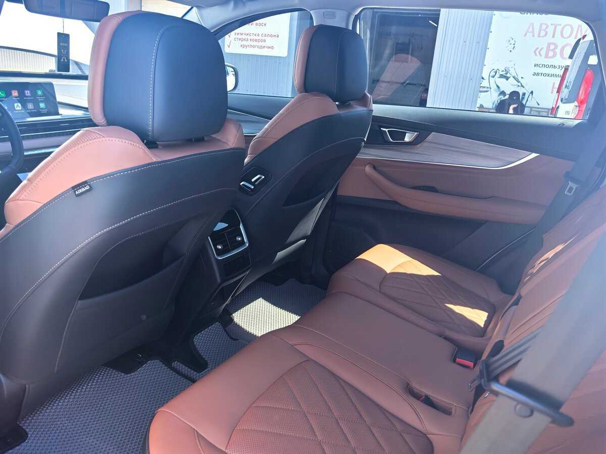 Chery Tiggo 8 Pro e+, 2023 Фото №8