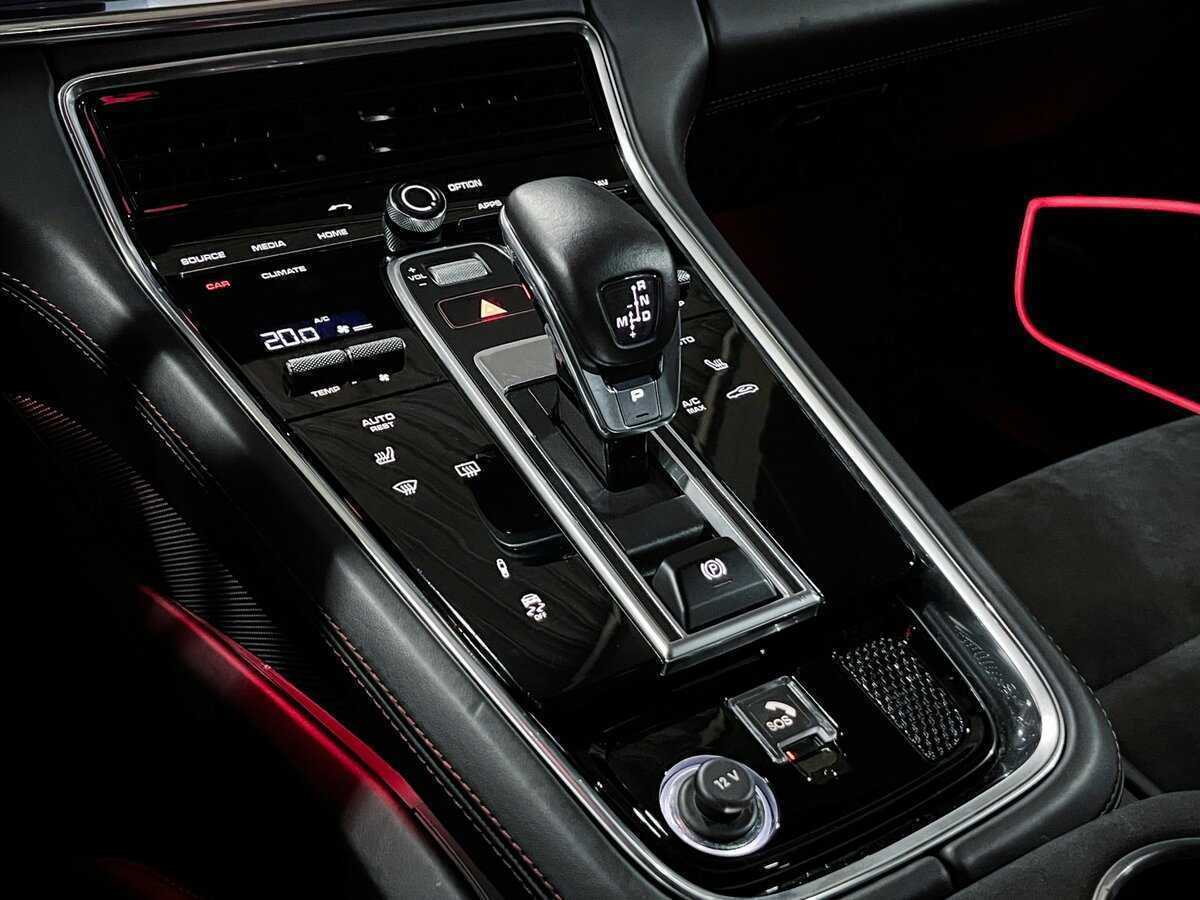 Porsche Panamera GTS, 2020 Фото №30