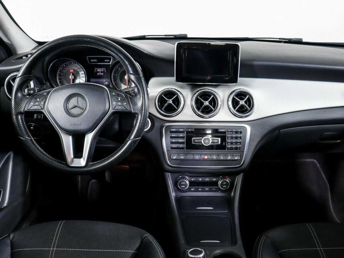 Mercedes-Benz GLA 250, 2015 Фото №12