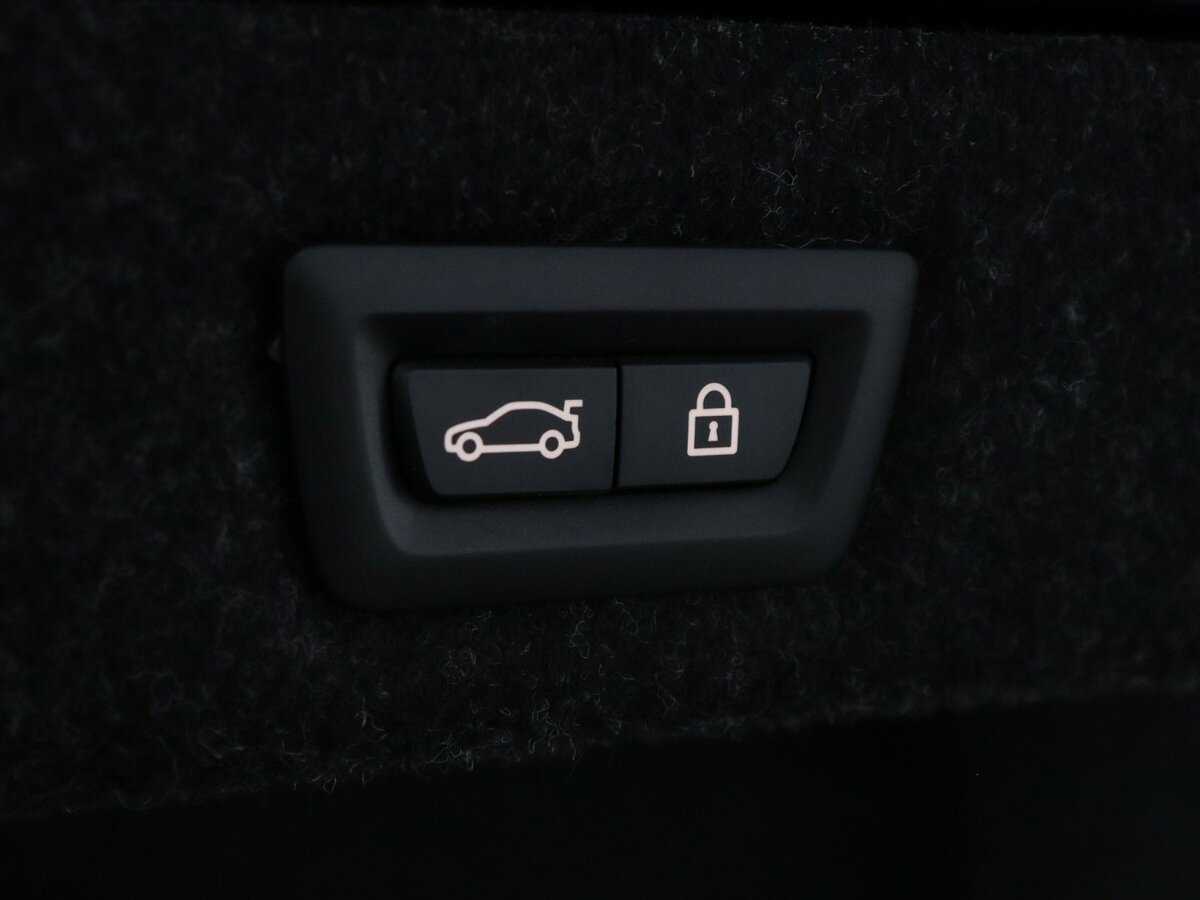 BMW 5 серии 530d xDrive, 2019 Фото №14