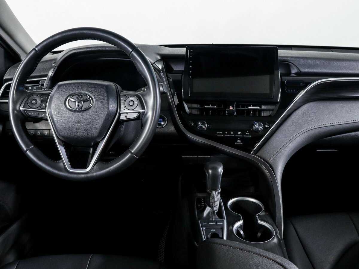 Toyota Camry, 2023 Фото №12