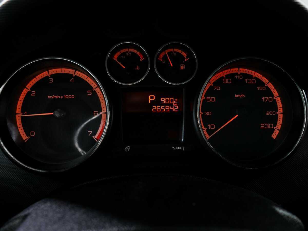 Peugeot 308, 2010 - 265 000 км. | Фото №8