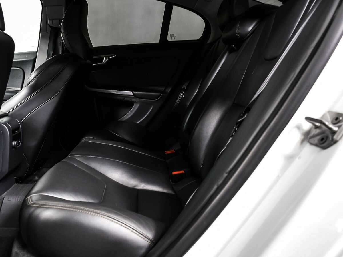 Volvo S60 Cross Country, 2015 Фото №13