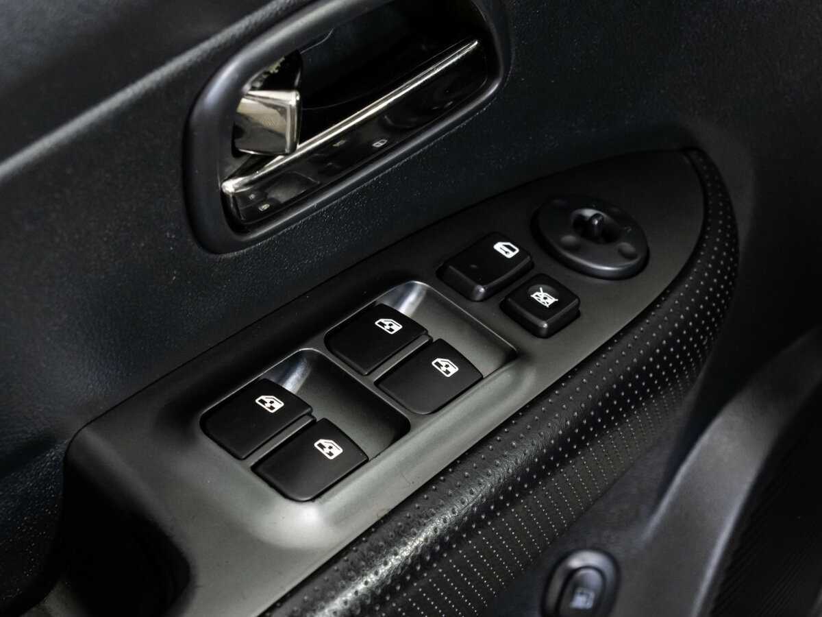 Kia Carens, 2010 Фото №12