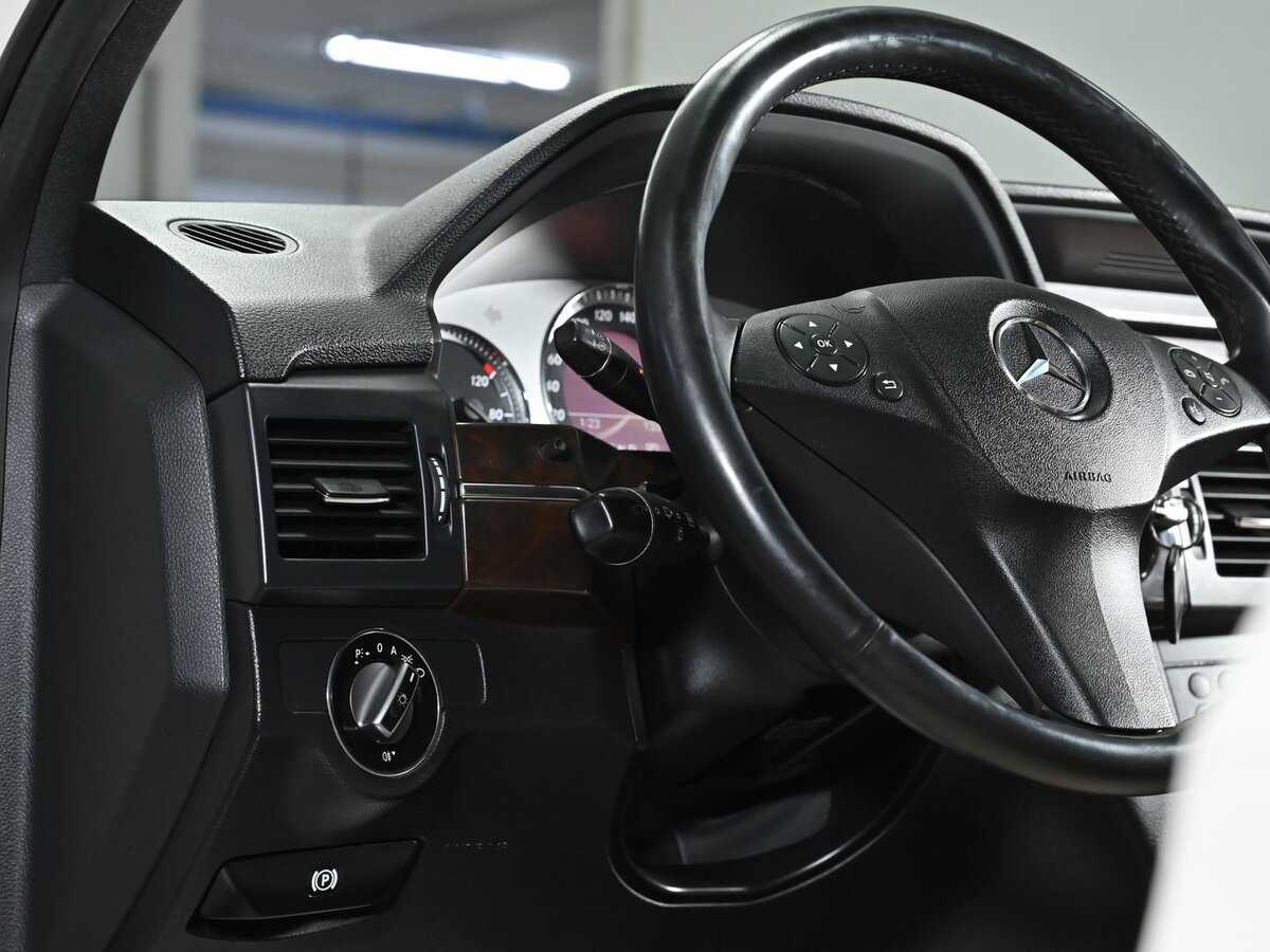 Mercedes-Benz GLK-Класс 350, 2010 Фото №9