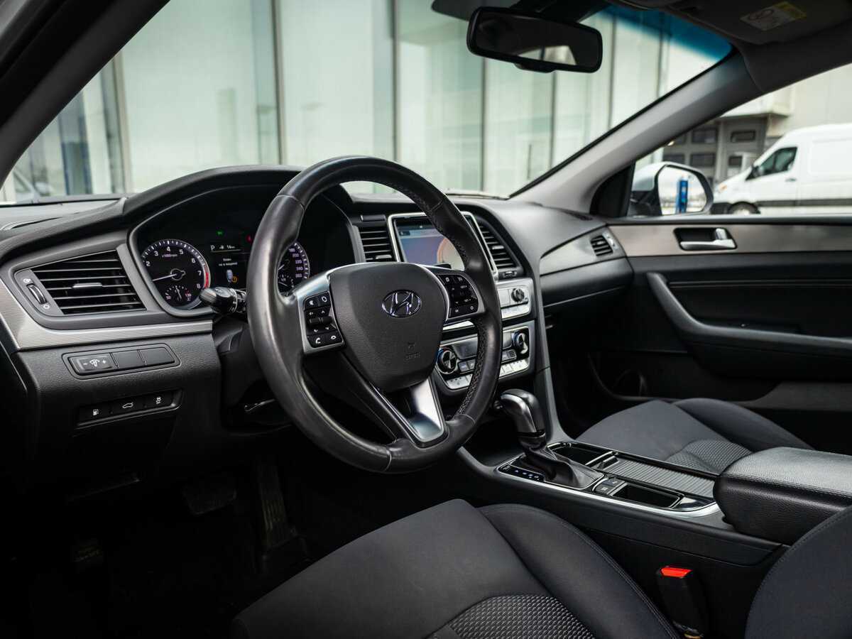 Hyundai Sonata, 2018 Фото №13