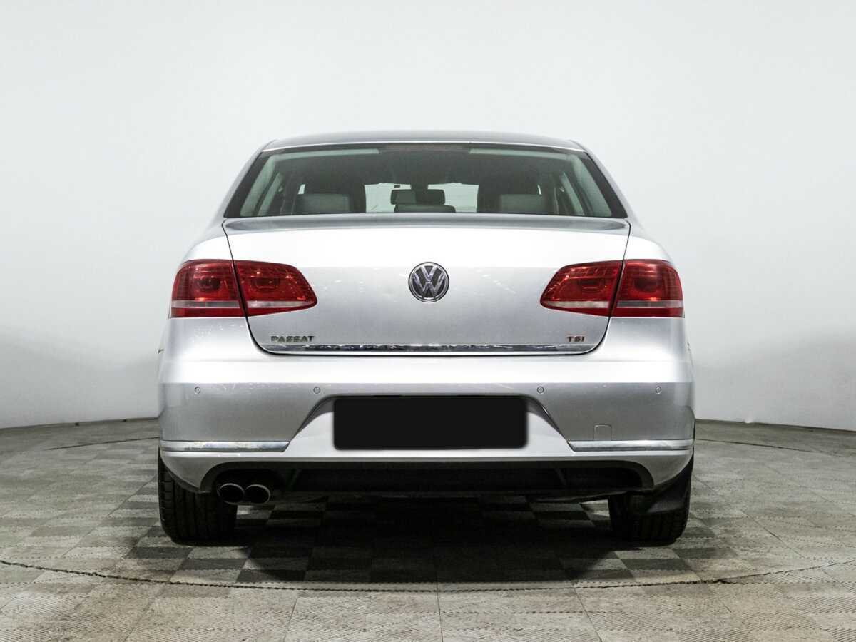 Volkswagen Passat, 2011 - 178 634 км. | Фото №6