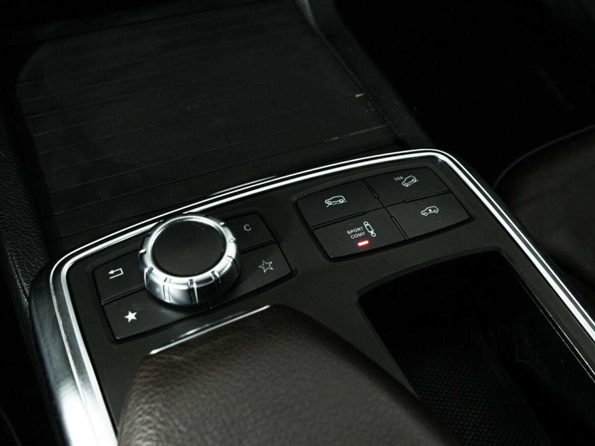 Mercedes-Benz M-Класс 350 CDI, 2012 Фото №19