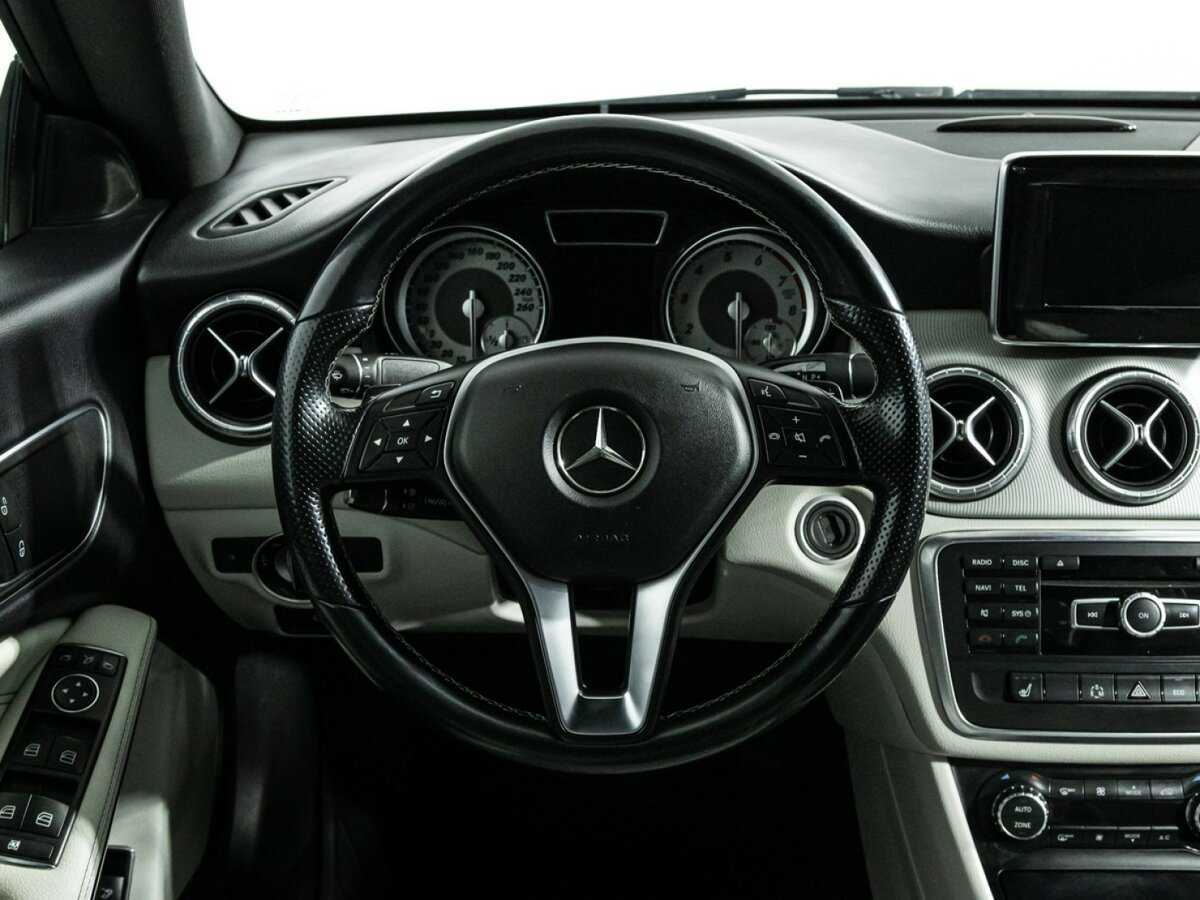 Mercedes-Benz CLA 200, 2014 Фото №18