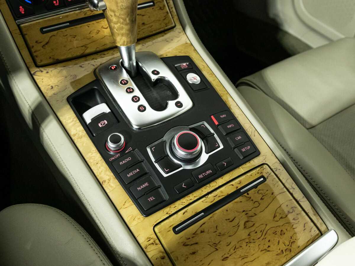 Audi A8, 2008 Фото №19